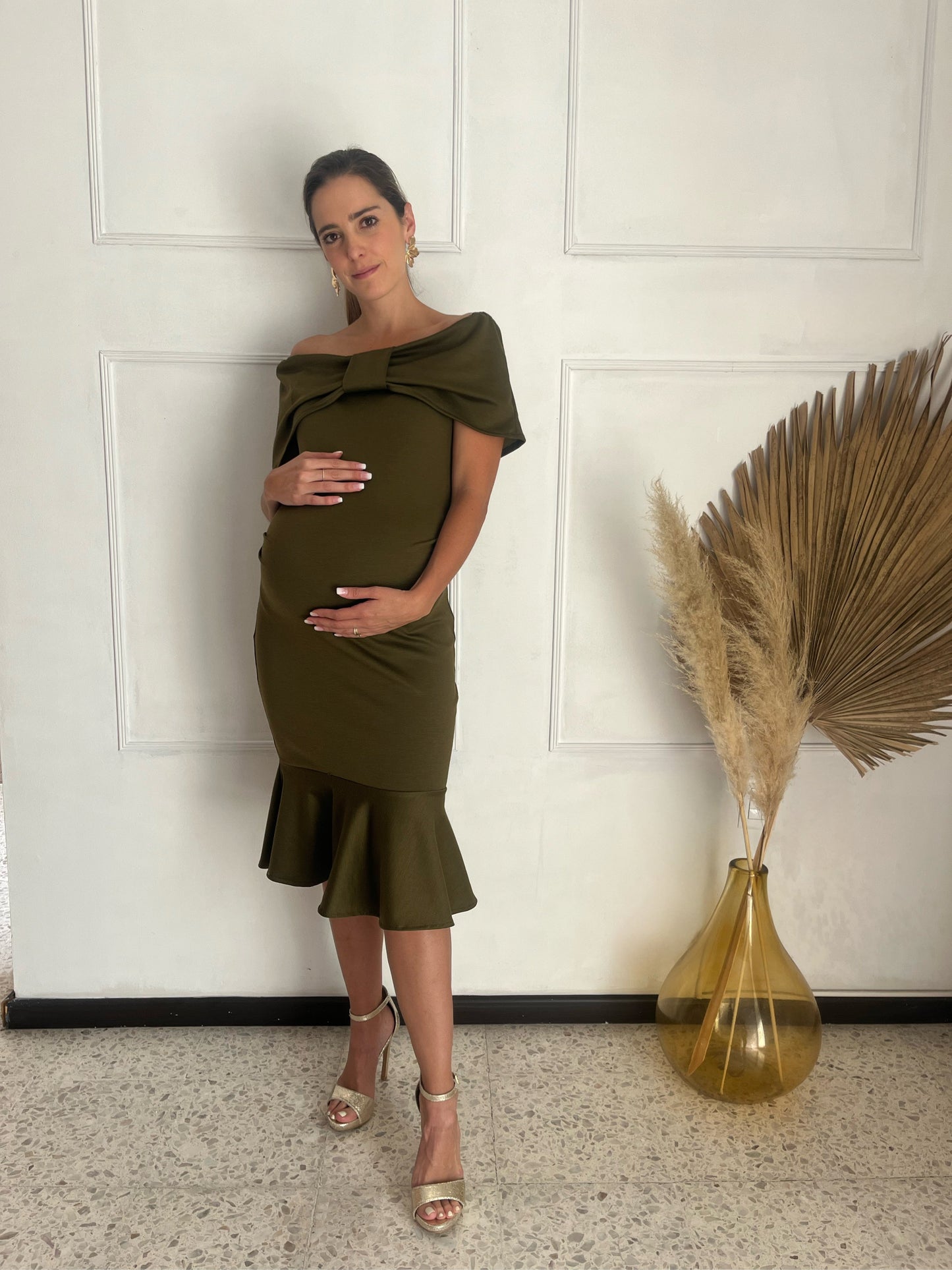 Vestido de maternidad, Lluvia verde olivo